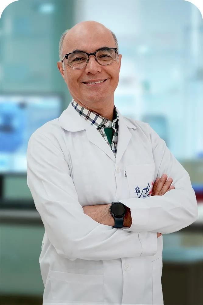 دکتر عبدالرضا وارسته، فوقتخصص ایمونوبیوشیمی و متخصص آزمایشهای پیشرفته ایمنی و بیوشیمی