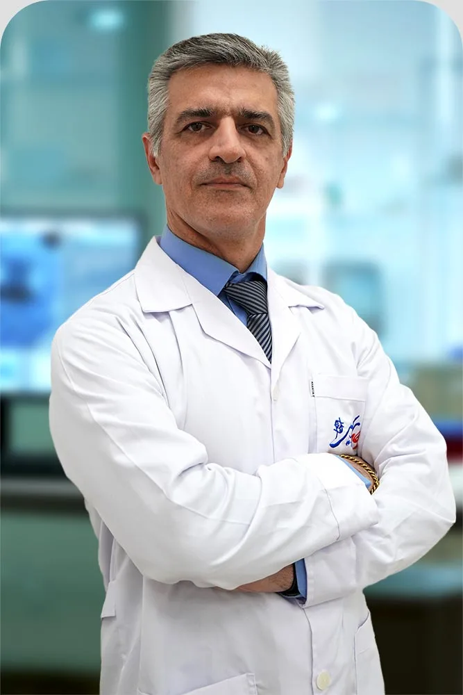 دکتر محمدامیر بنائی، متخصص پاتولوژی و مؤسس آزمایشگاه دکتر بئایی