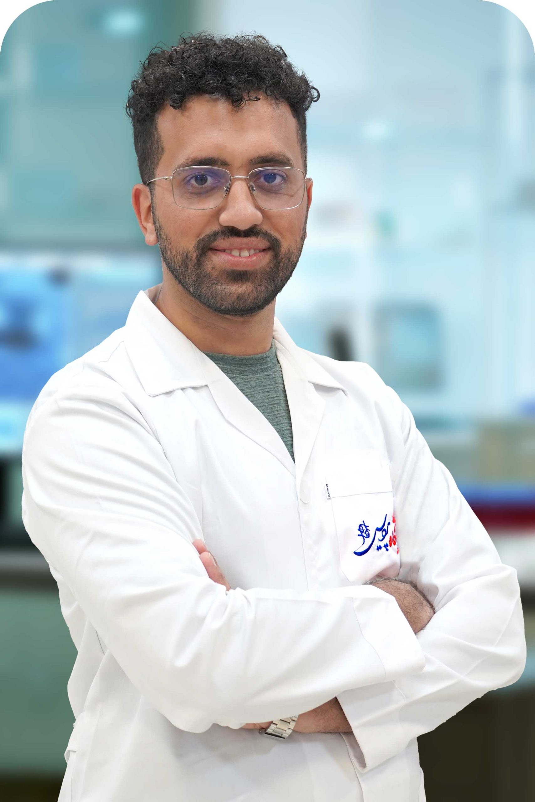 علیرضا نهری جانشین کنترل کیفی آزمایشگاه پردیس