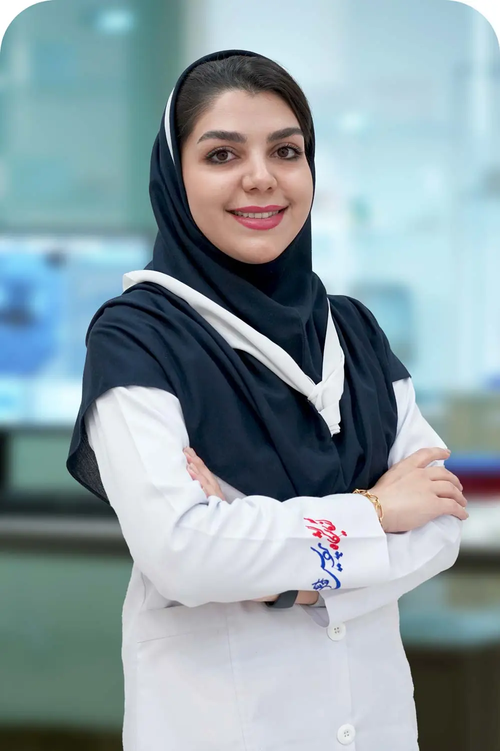 بهاره اسدیان مسئول بخش نمونه‌گیری آزمایشگاه پردیس حافظ