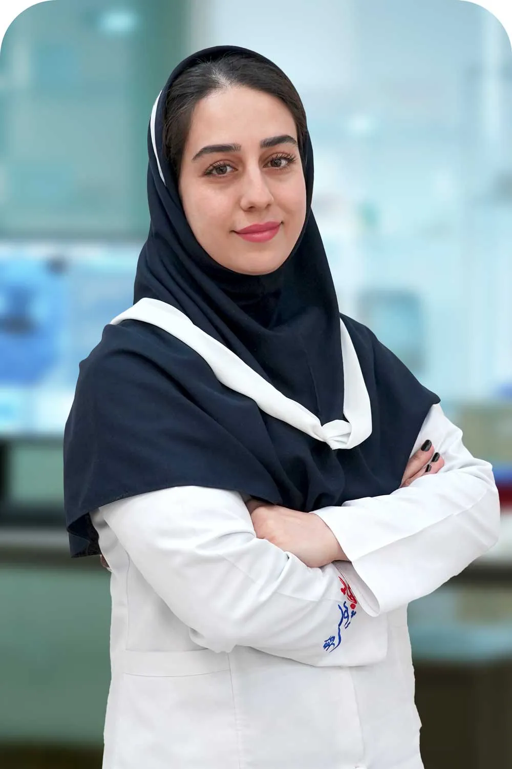 فهیمه کریمی مدیر کیفیت آزمایشگاه ماهان